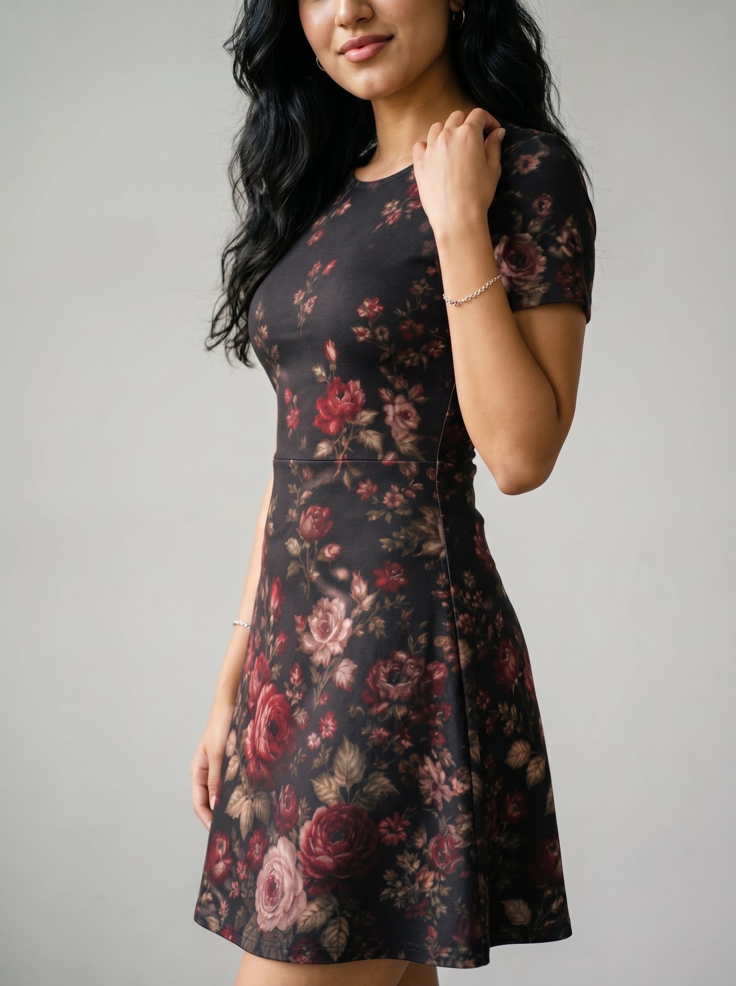 Elegant Dark Floral Seamless Pattern – Burgundy Rose Print for Women’s A-Line Dress